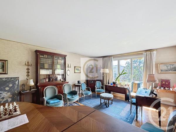 Appartement à vendre  6 pièces - 166,77 m2 ST CLOUD - 92