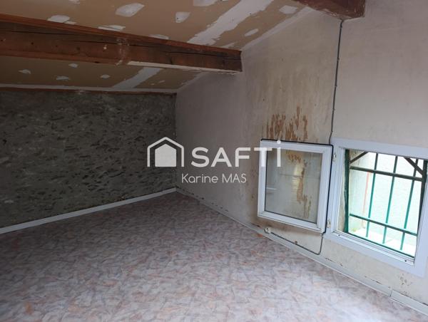 Maison de village et jardin à deux pas