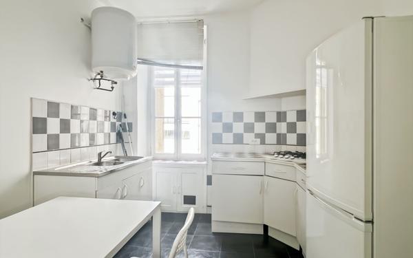 Appartement à vendre    1 pièce • 21,81 m2 Nantes