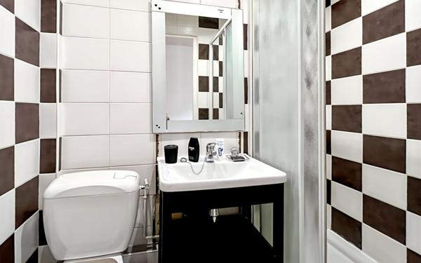 Appartement à vendre    1 pièce • 21,81 m2 Nantes