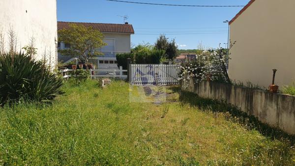 Vente maison de ville Angouleme (16000), 108.00m² avec 5 pièce(s) dont 2 chambre(s) sur 50.00m² de terrain. Agence Allard Brimeaud