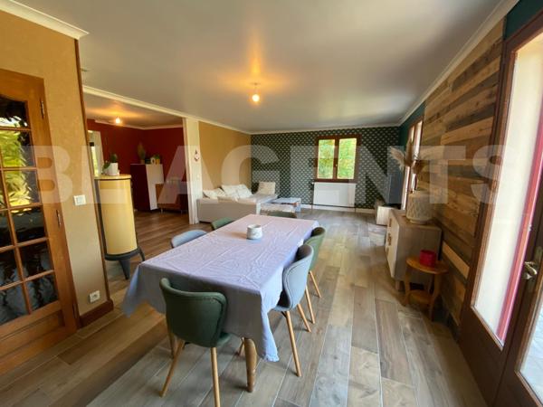 Très belle maison familiale de 160 m² sur terrain arboré de 3 400 m² 