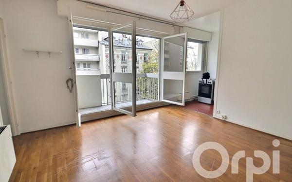 Appartement à vendre    2 pièces • 26,34 m2 Paris 19
