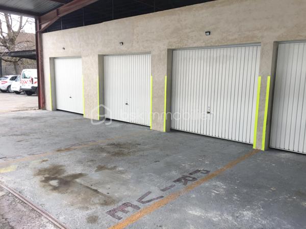 Parking de 160 m²