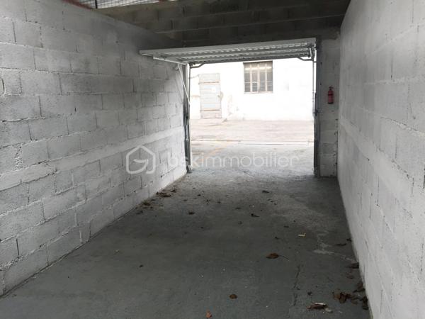 Parking de 160 m²