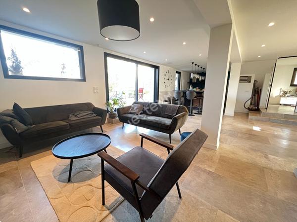 NOUVEAUTE Maison Centre BRUZ 7 pièces environ160 m2 - Terrain exposé SUD OUEST 635M²