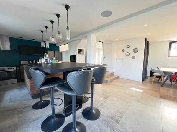 NOUVEAUTE Maison Centre BRUZ 7 pièces environ160 m2 - Terrain exposé SUD OUEST 635M²