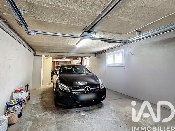 Maison à vendre 5 pièces 135 m² Le Chambon-Feugerolles