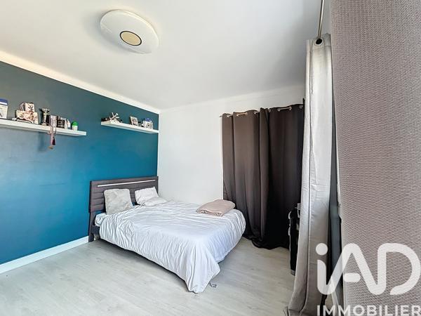 Maison à vendre 5 pièces 135 m² Le Chambon-Feugerolles