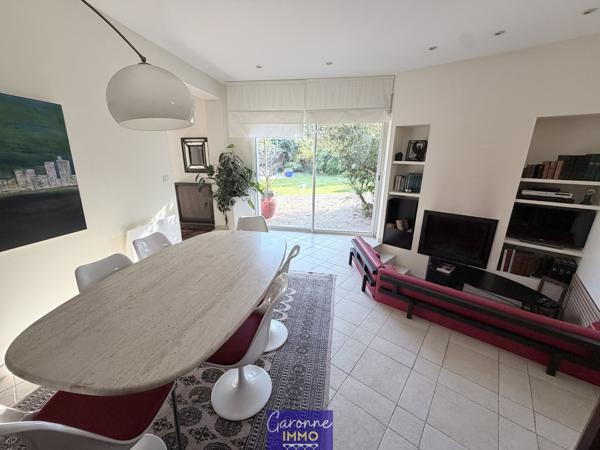 Maison 8 pièce(s) 6 chambre(s) 245 m²