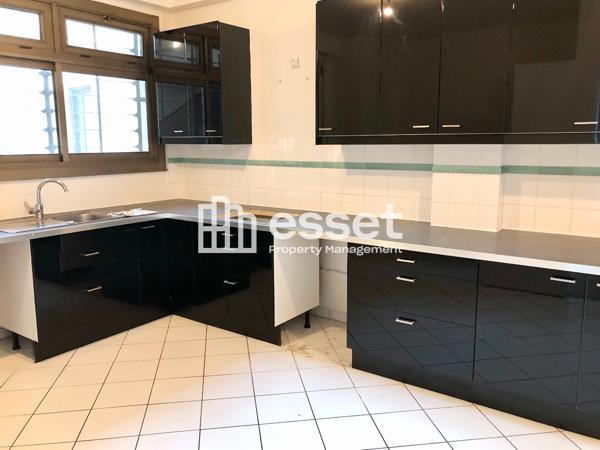 Location Appartement 5 pièces 178 m² - Saint-cloud 92210