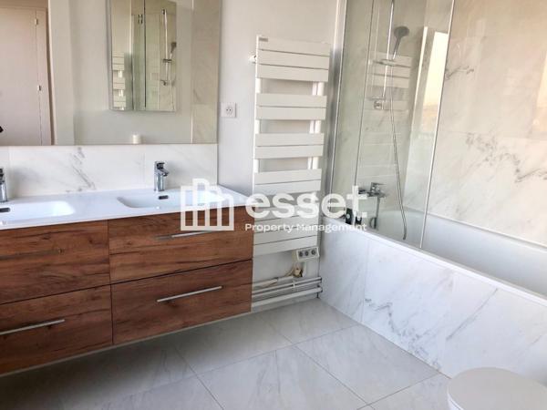 Location Appartement 5 pièces 178 m² - Saint-cloud 92210