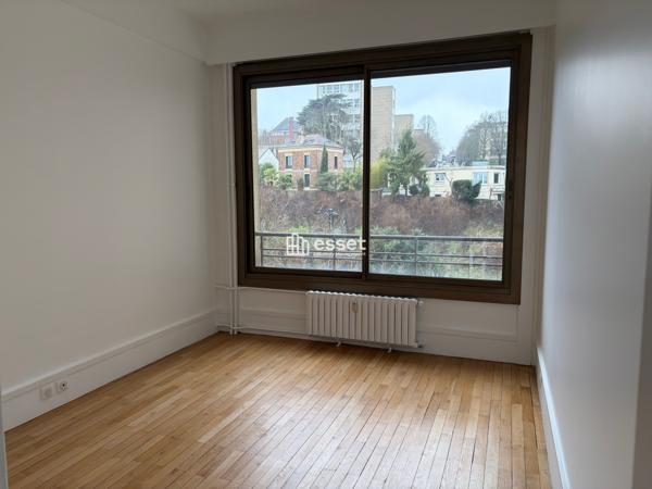 Location Appartement 5 pièces 178 m² - Saint-cloud 92210