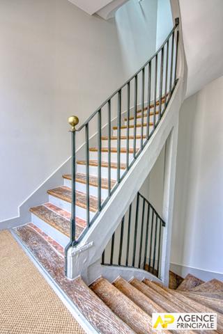 Versailles Notre Dame maison 4 pièces 122.3 m² au sol avec terrasse arborée de 30 m² et grande cave saine €930 000 ** - Référence 27513