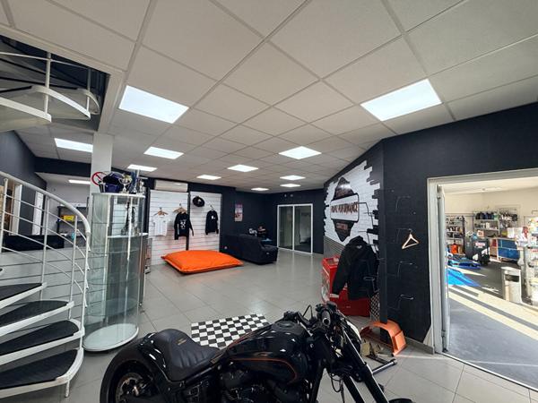 Local commercial - EYSINES