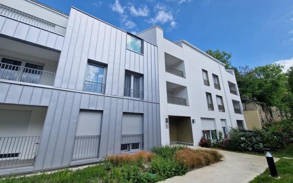 Appartement à louer    2 pièces • 42,42 m2 Brie-Comte-Robert
