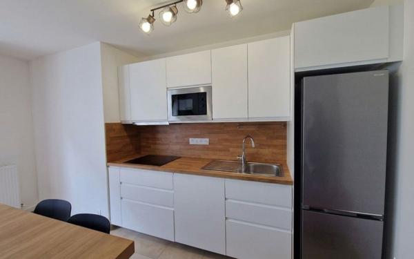 Appartement à louer    2 pièces • 42,42 m2 Brie-Comte-Robert
