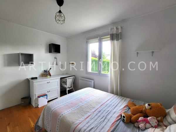 Vente                                                      Maison
                        
                     4 pièces                      100 m2                     à Saint-Marcel-Lès-Annonay