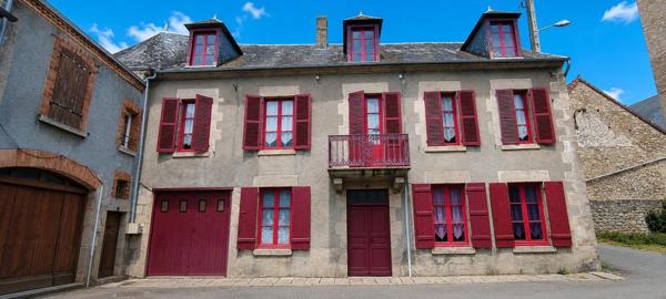 Maison + dépandances