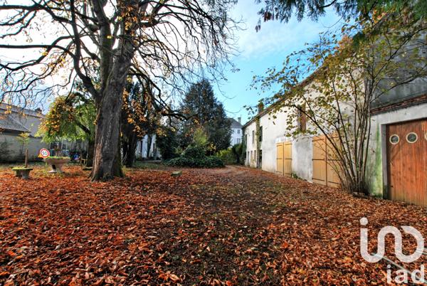 Maison à vendre 15 pièces 435 m² Neuvy-sur-Loire