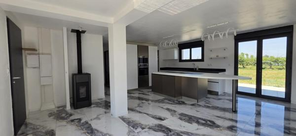 Maison neuve T4 avec cuisine exceptionnelle, clim