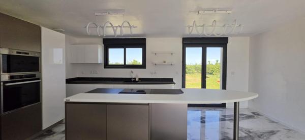 Maison neuve T4 avec cuisine exceptionnelle, clim