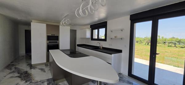 Maison neuve T4 avec cuisine exceptionnelle, clim