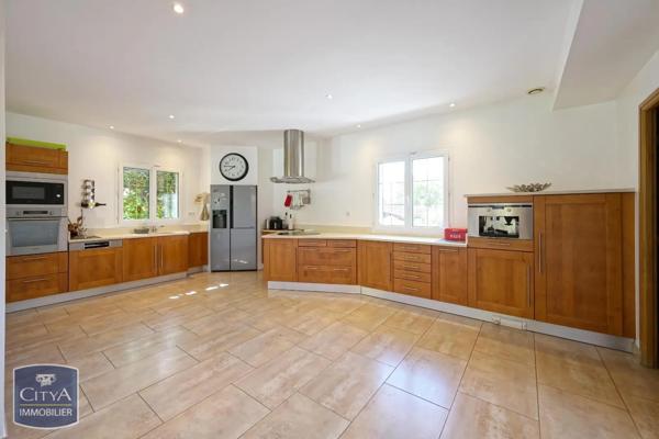 Maison à vendre 8 pièces 270m²