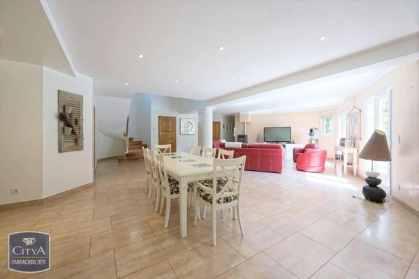 Maison à vendre 8 pièces 270m²