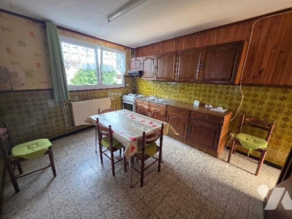 Maison individuelle d’environ 111m² habitables bâtie sur une parcelle de 142m².