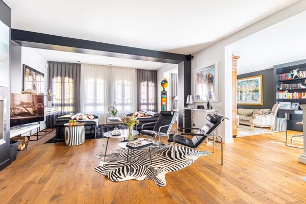 Mérignac Bourranville – Maison contemporaine de 170 m², jardin 650 m² et suite parentale de 40 m²