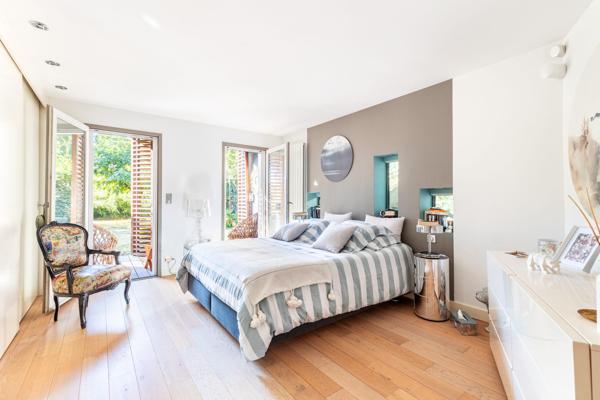 Mérignac Bourranville – Maison contemporaine de 170 m², jardin 650 m² et suite parentale de 40 m²
