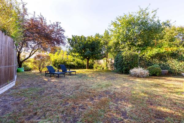 Mérignac Bourranville – Maison contemporaine de 170 m², jardin 650 m² et suite parentale de 40 m²
