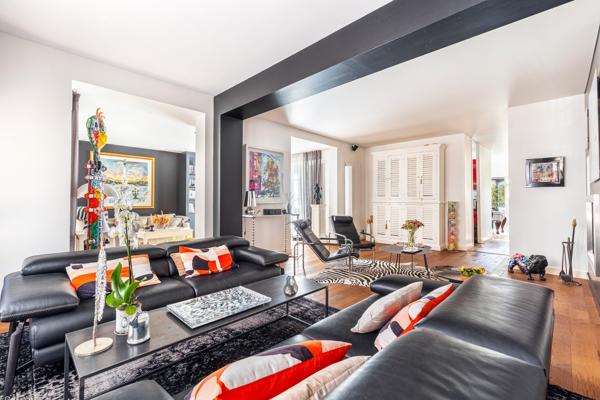 Mérignac Bourranville – Maison contemporaine de 170 m², jardin 650 m² et suite parentale de 40 m²
