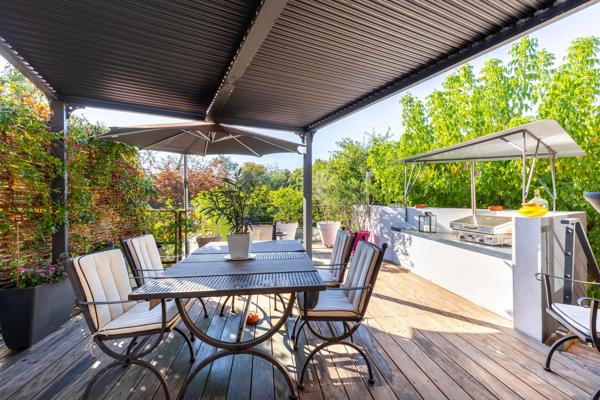 Mérignac Bourranville – Maison contemporaine de 170 m², jardin 650 m² et suite parentale de 40 m²