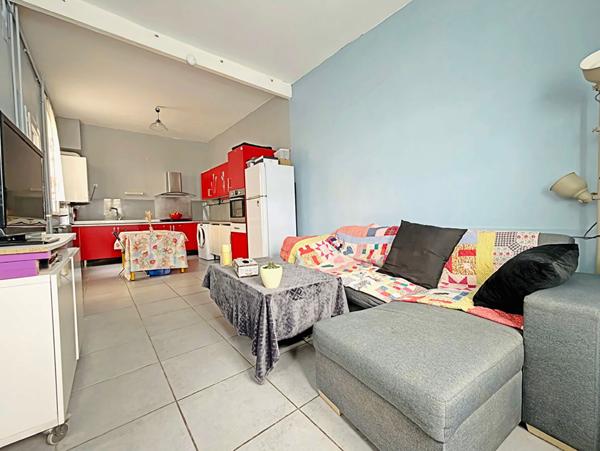 Maison 4 pièces à vendre à Reims avec cave et cour- Secteur Clairmarais, calme et proche commodités