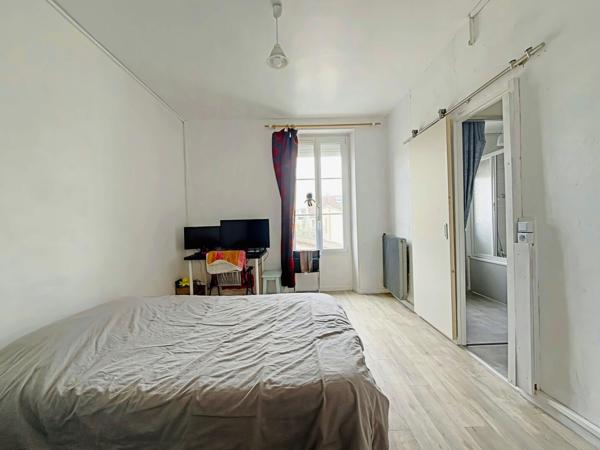 Maison 4 pièces à vendre à Reims avec cave et cour- Secteur Clairmarais, calme et proche commodités