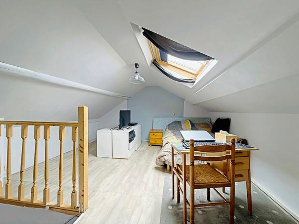 Maison 4 pièces à vendre à Reims avec cave et cour- Secteur Clairmarais, calme et proche commodités