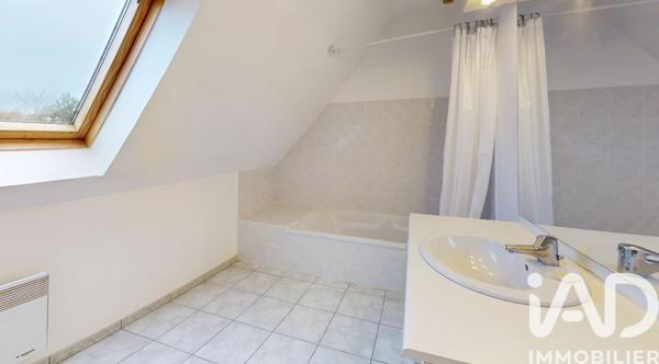 Maison à vendre 7 pièces 138 m² Saint-Cyr-sur-Loire