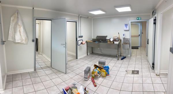 A LOUER LOCAL COMMERCIAL DE 144 m² environ Nantes Sud - Haute Goulaine.