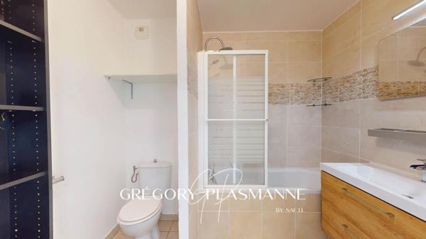 Appartement T3 avec terrasse et deux parkings - Résidence récente et sécurisée