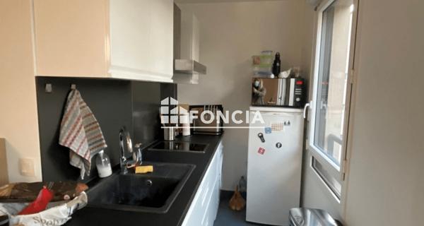 Location Studio 33.6 m² - Melun 77000