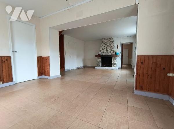 Maison avec cachet ancien proche LA FERTE-MILON