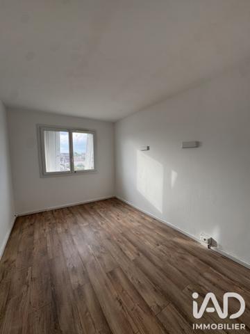 Appartement à vendre 3 pièces 62,3 m² Saint-Fargeau-Ponthierry