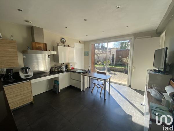 Maison 3 pièces de 108 m² à Roubaix (59100)