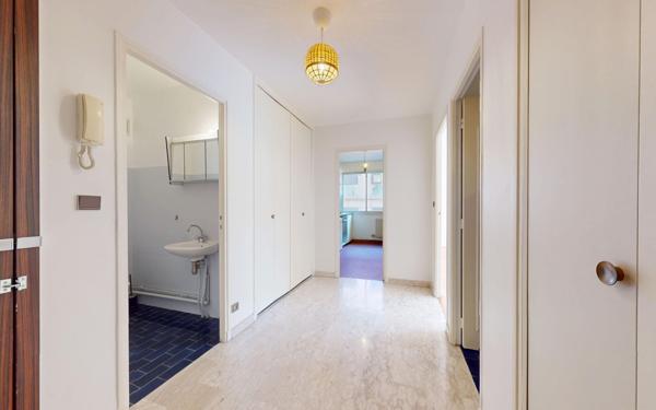 Appartement à vendre    2 pièces • 62,57 m2 Lyon 1