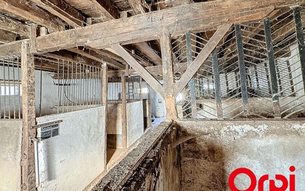 Maison à vendre    4 pièces • 224 m2 Bourges