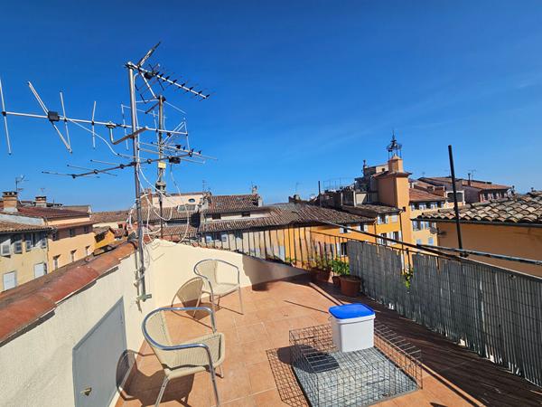 Charmant studio meublé 23.22 m2
