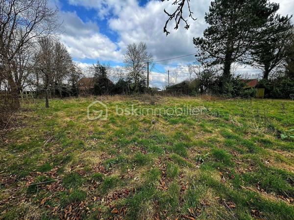 Terrain de 1 366 m²