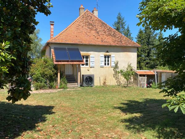 À VENDRE – Exclusivité Sud Bourgogne, Brionnais, Propriété du XIXème, 7 hectares libres, 2 étangs
